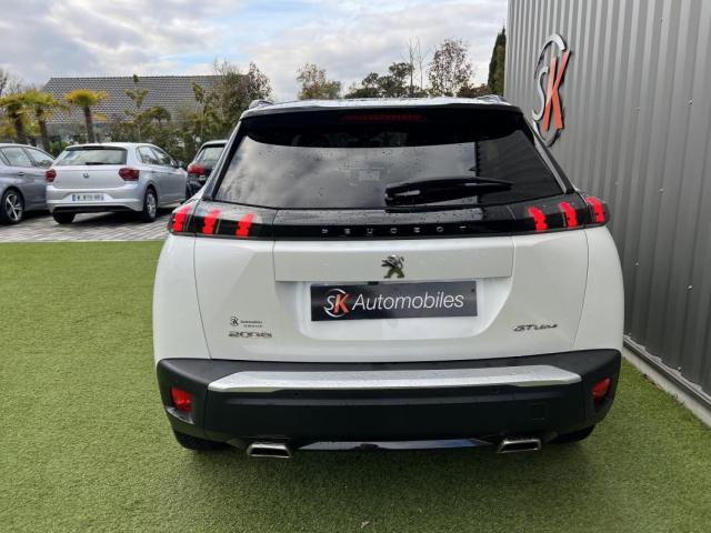 Peugeot 2008 image 1