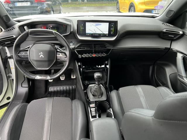 Peugeot 2008 image 5