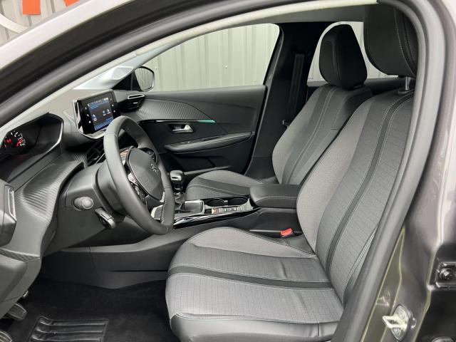 Peugeot 208 image 7
