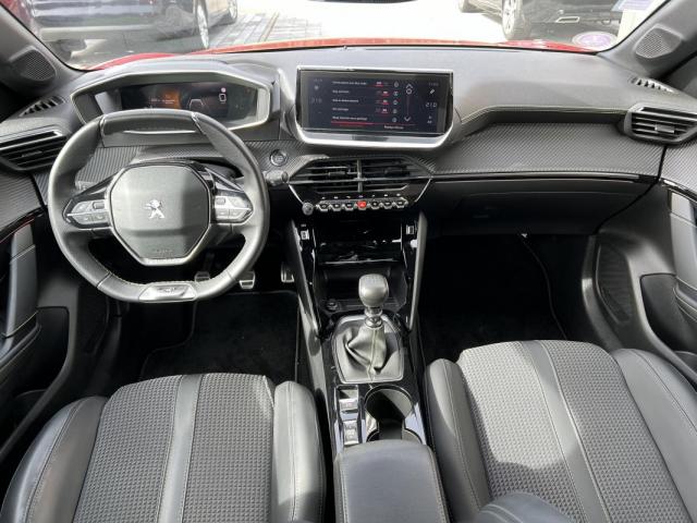 Peugeot 208 image 8