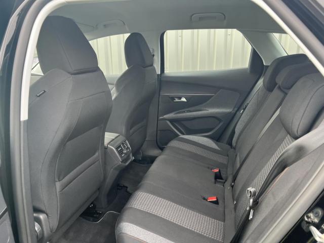 Peugeot 3008 image 1