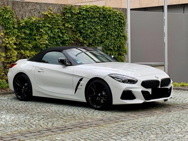 Bmw Z4 image 2