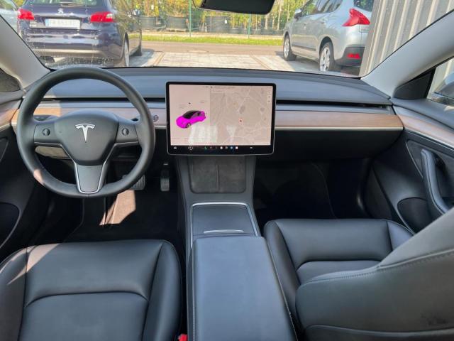 Tesla Model 3 image 7