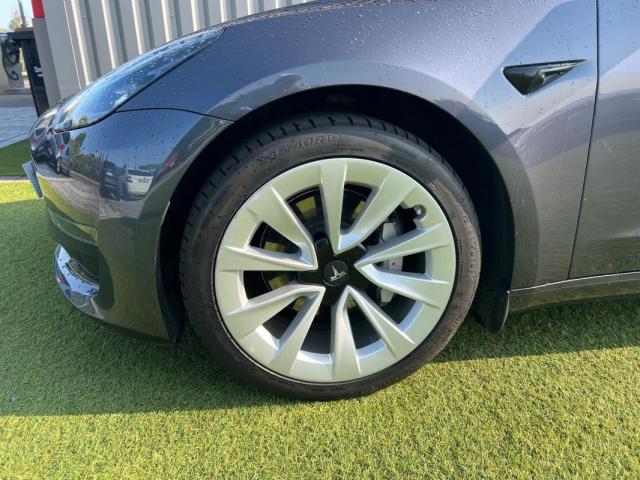 Tesla Model 3 image 5