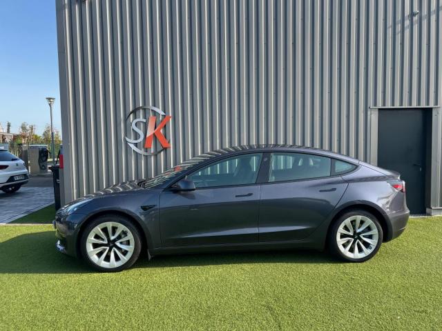 Tesla Model 3 image 3