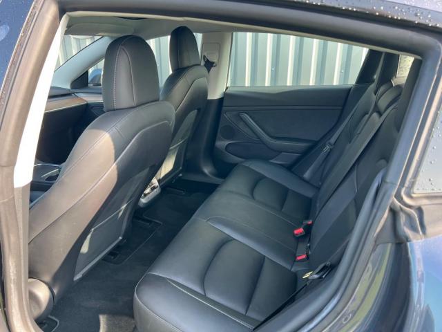 Tesla Model 3 image 8