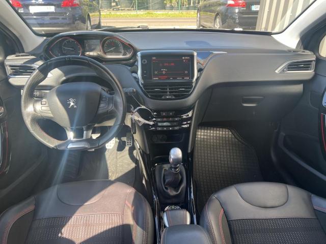 Peugeot 2008 image 3