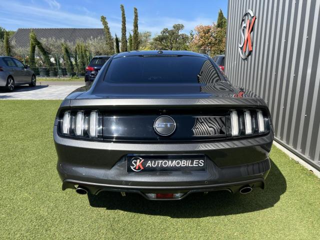 Ford Mustang image 7
