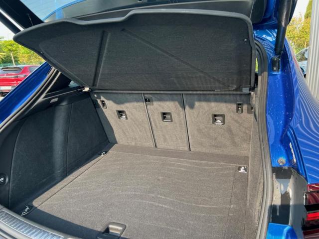 Porsche Macan image 1