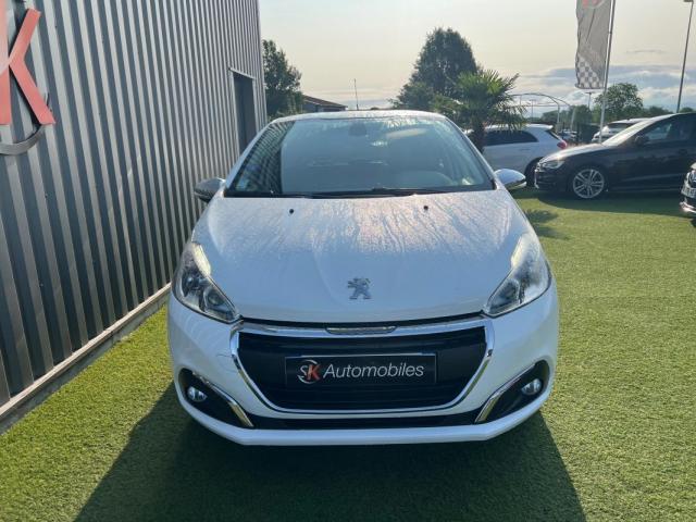 Peugeot 208 image 8