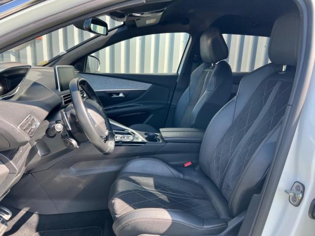 Peugeot 3008 image 3