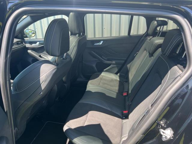 Ford Focus image 5