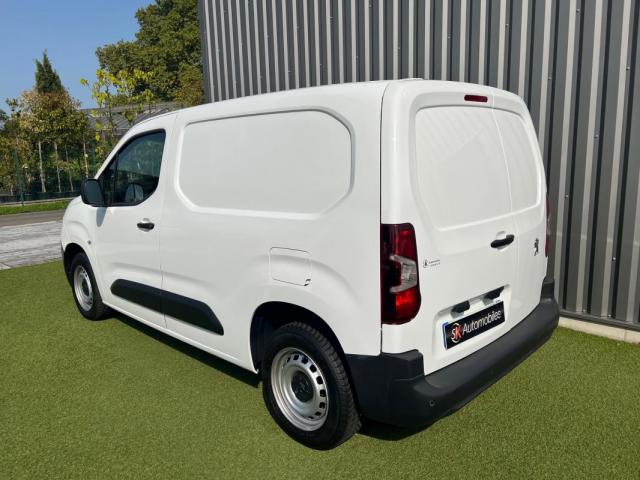Peugeot Partner image 2