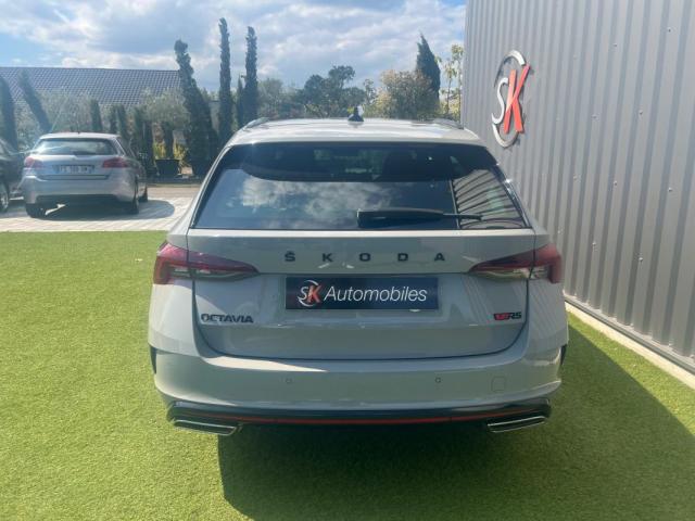 Skoda Octavia image 9