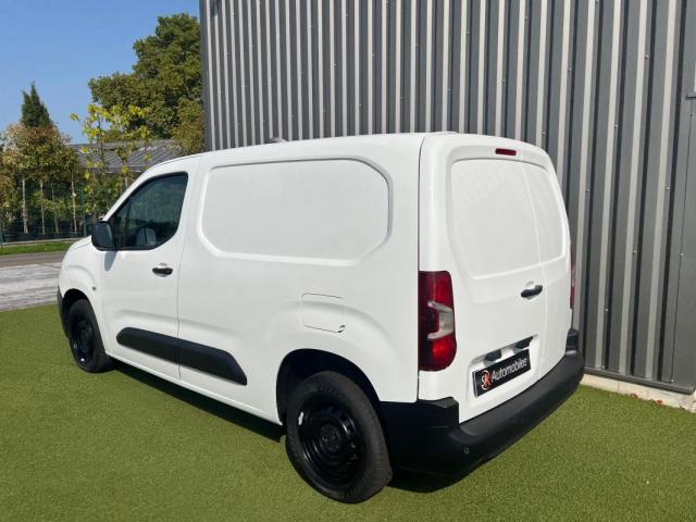 Peugeot Partner image 2