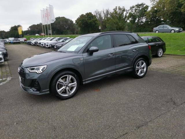 Audi Q3 image 1