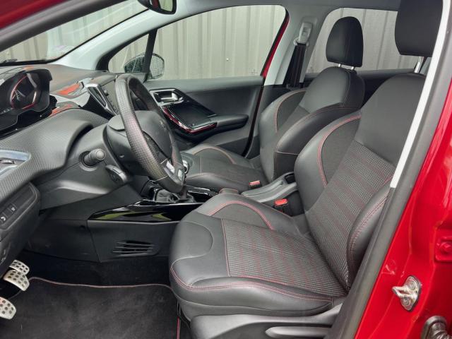 Peugeot 2008 image 7