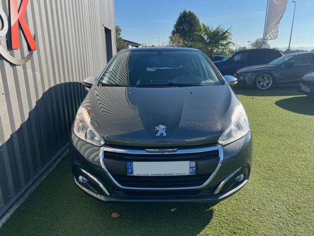 Peugeot 208 image 2