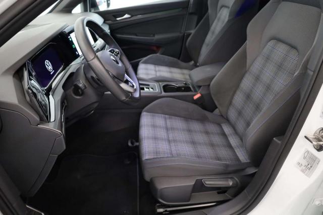 Volkswagen Golf image 3