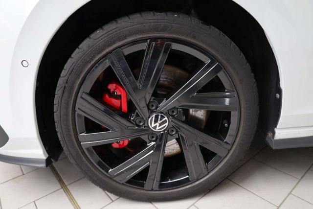 Volkswagen Golf image 1