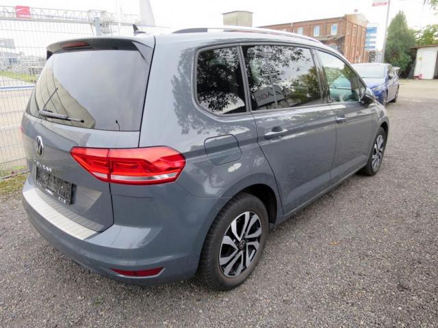 Volkswagen Touran image 1
