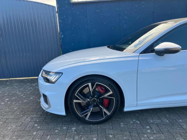 Audi S6 Avant image 2