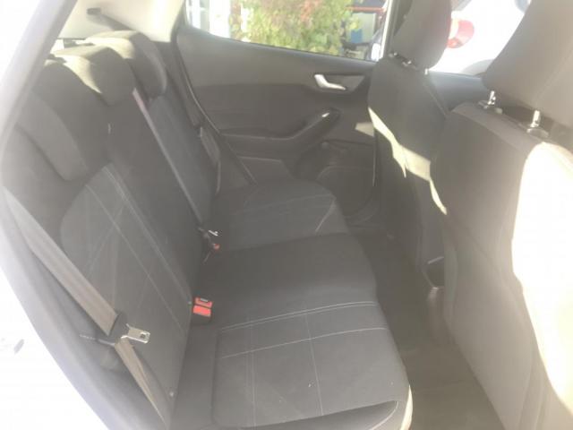 Ford Fiesta image 7