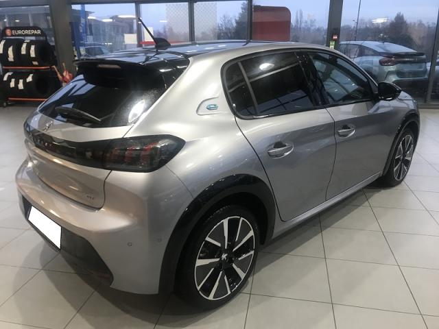 Peugeot 208 image 4