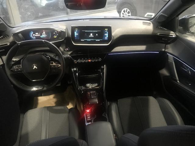 Peugeot 208 image 5