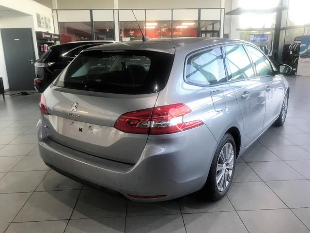 Peugeot 308 image 8
