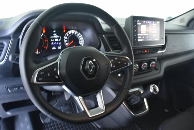 Renault Trafic image 2