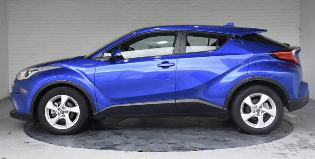 C-Hr image 6