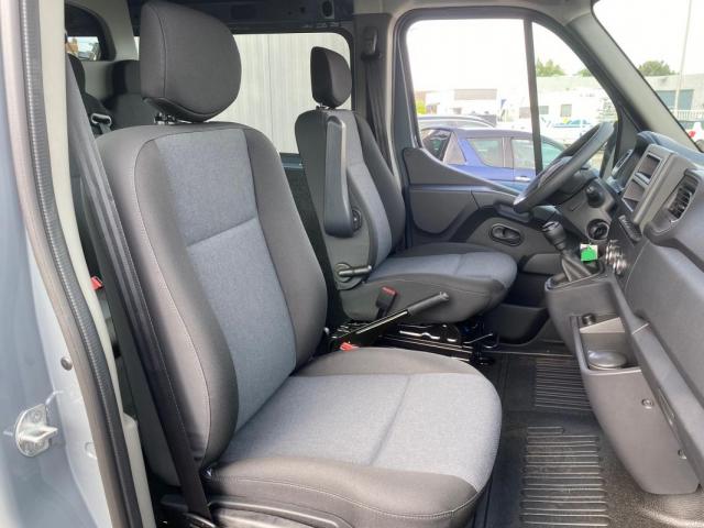 Renault Master image 6