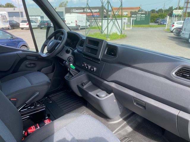 Renault Master image 7