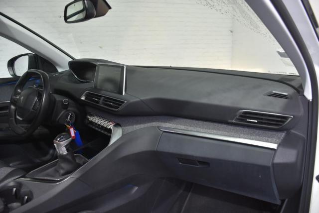 Peugeot 3008 image 7