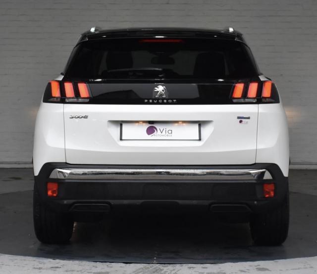Peugeot 3008 image 2