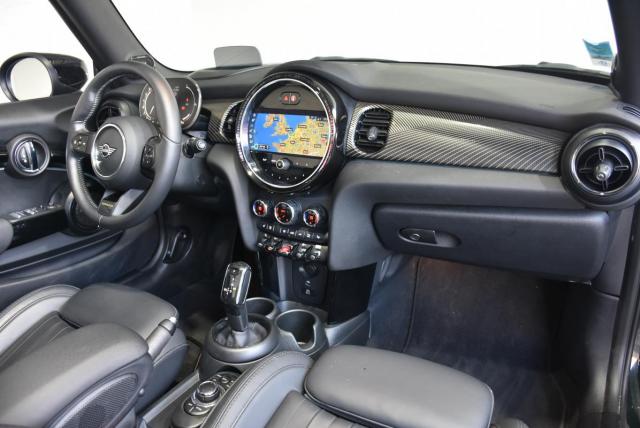 Mini Cabrio image 5