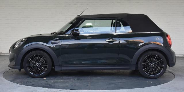 Mini Cabrio image 2