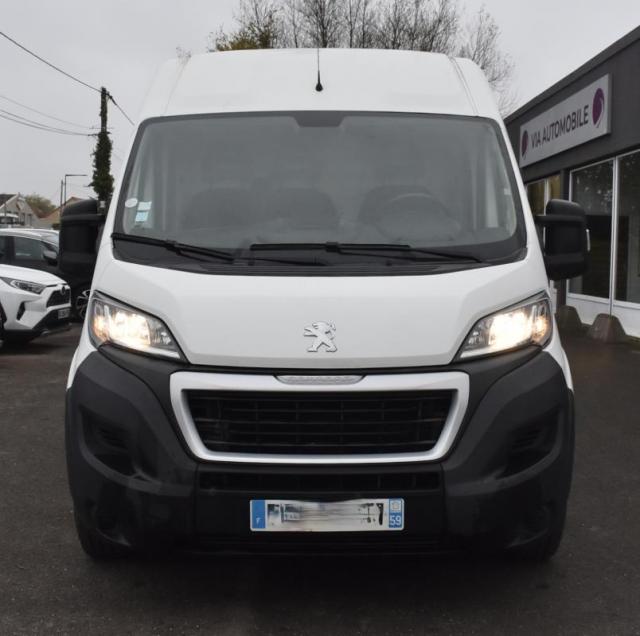Peugeot Boxer image 1