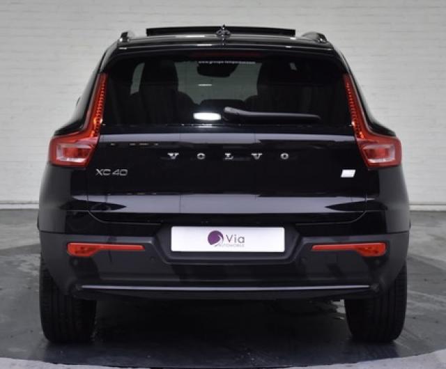 Volvo Xc40 image 2