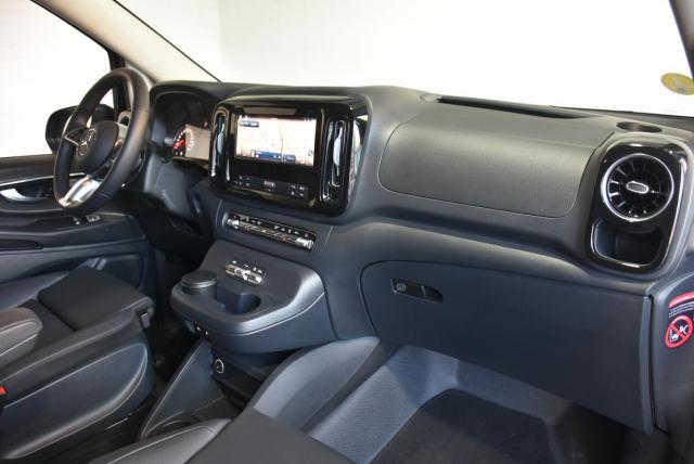 Mercedes Benz Vito image 3