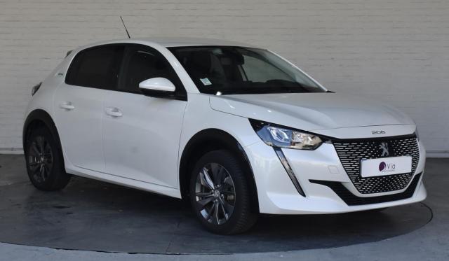 Peugeot 208 image 6