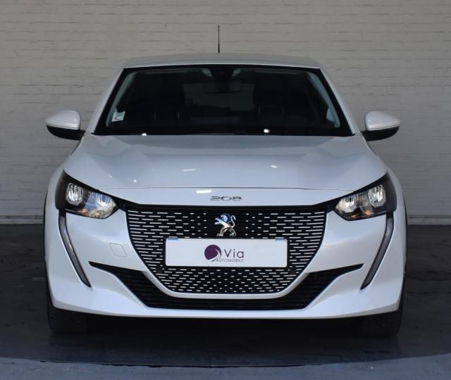 Peugeot 208 image 7