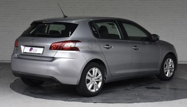 Peugeot 308 image 9