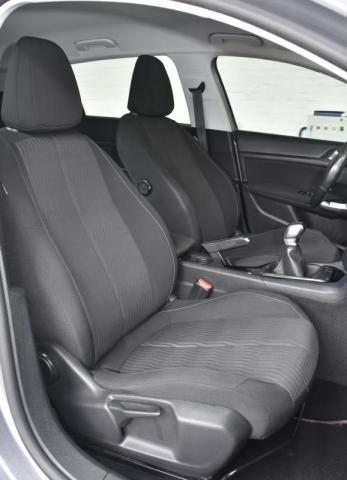 Peugeot 308 image 3