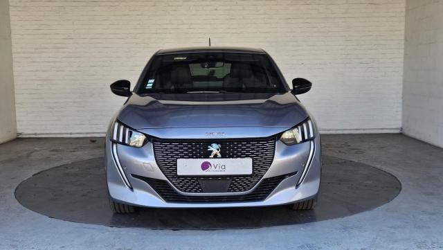 Peugeot 208 image 6