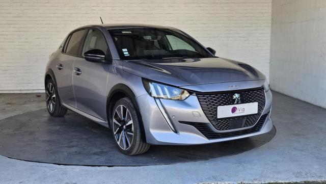 Peugeot 208 image 1