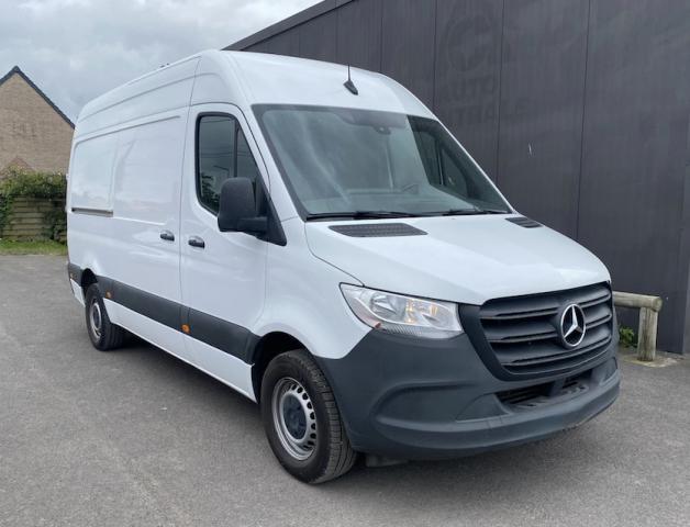 Mercedes Benz Sprinter image 9