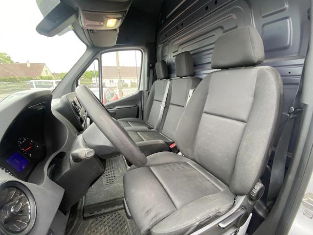 Mercedes Benz Sprinter image 6