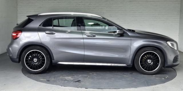Mercedes Benz Gla image 2